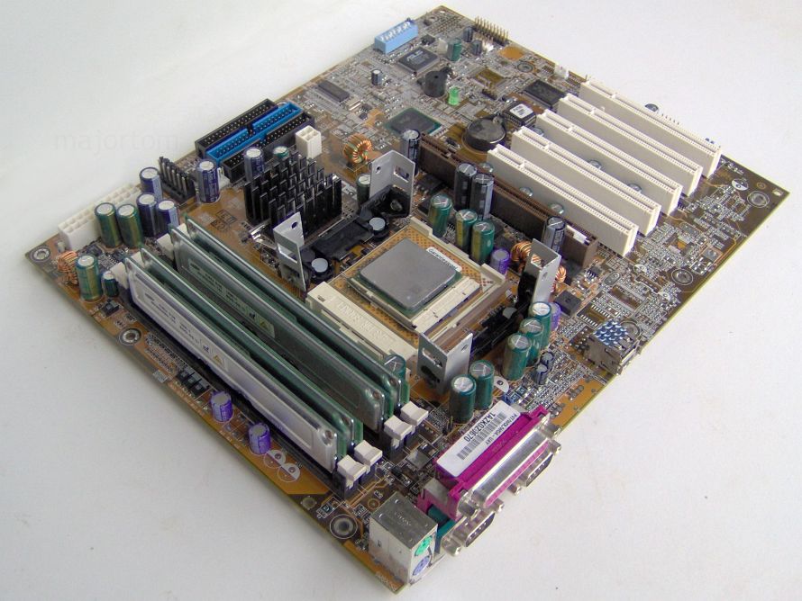 asus_p4t_478_1.jpg